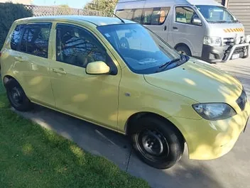 Mazda Demio 2003 photo 4