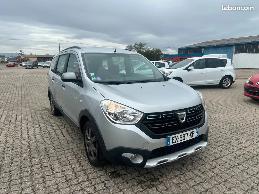 Dacia Lodgy 2018 photo 2