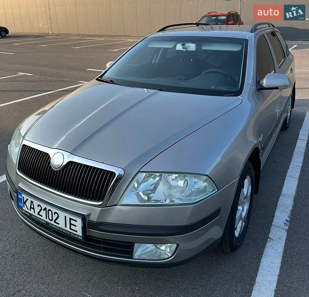 Skoda Octavia 2006 photo 2