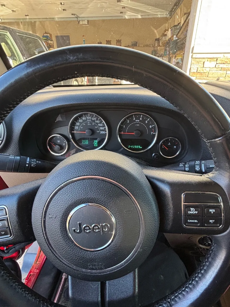 Jeep Wrangler Unlimited 2012 photo 3