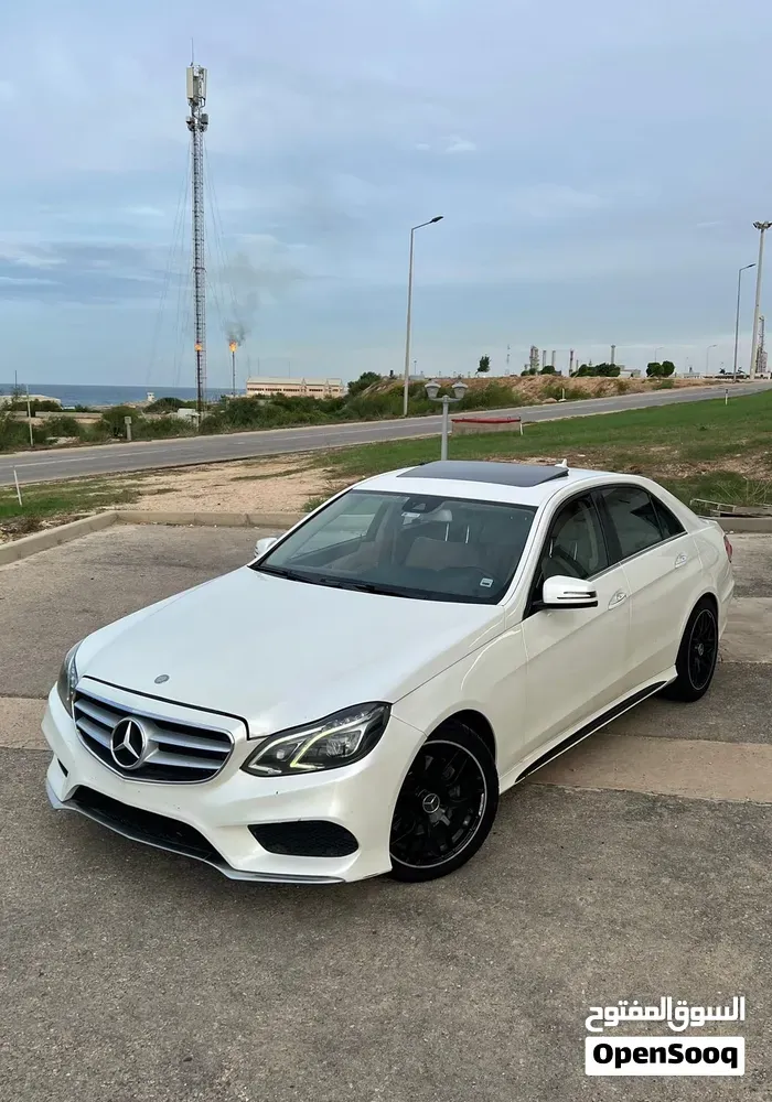 Mercedes-Benz E-Class 2016 photo 2