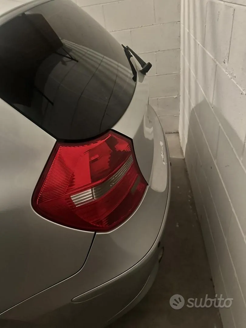 BMW 1 Series 2009 photo 3