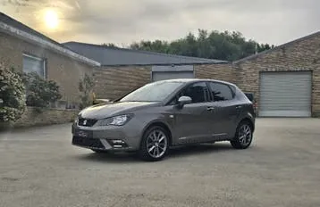 Seat Ibiza 2014 photo 2