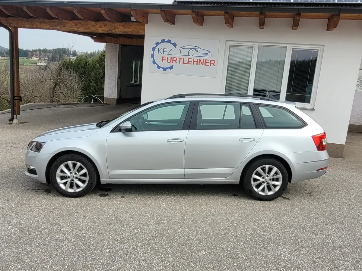 Skoda Octavia 2018 photo 2