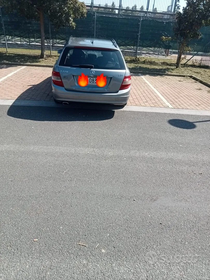 Mercedes-Benz C-Class 2009 photo 2