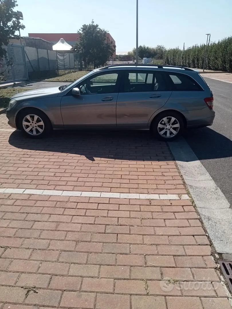 Mercedes-Benz C-Class 2009 photo 3