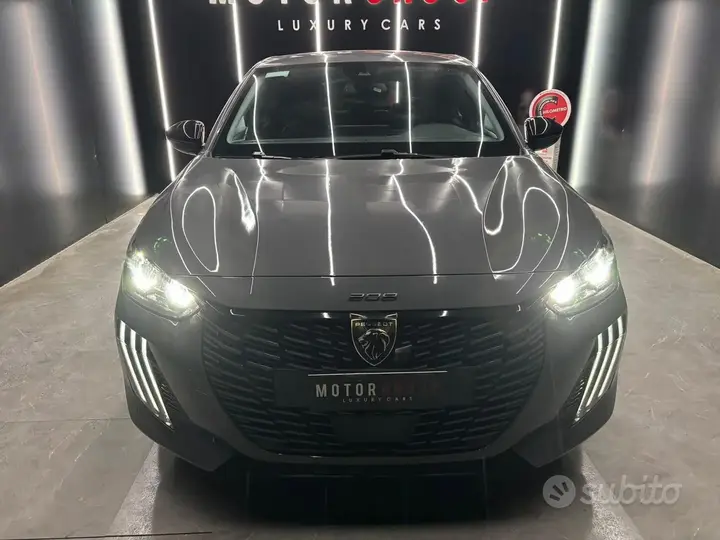 Peugeot 208 2024 photo 2