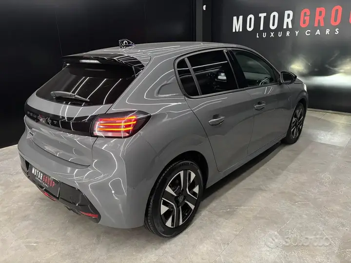 Peugeot 208 2024 photo 4