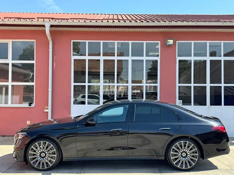 Mercedes-Benz E-Class 2024 photo 2