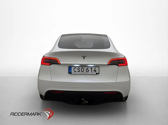 Tesla Model Y 2023 photo 4