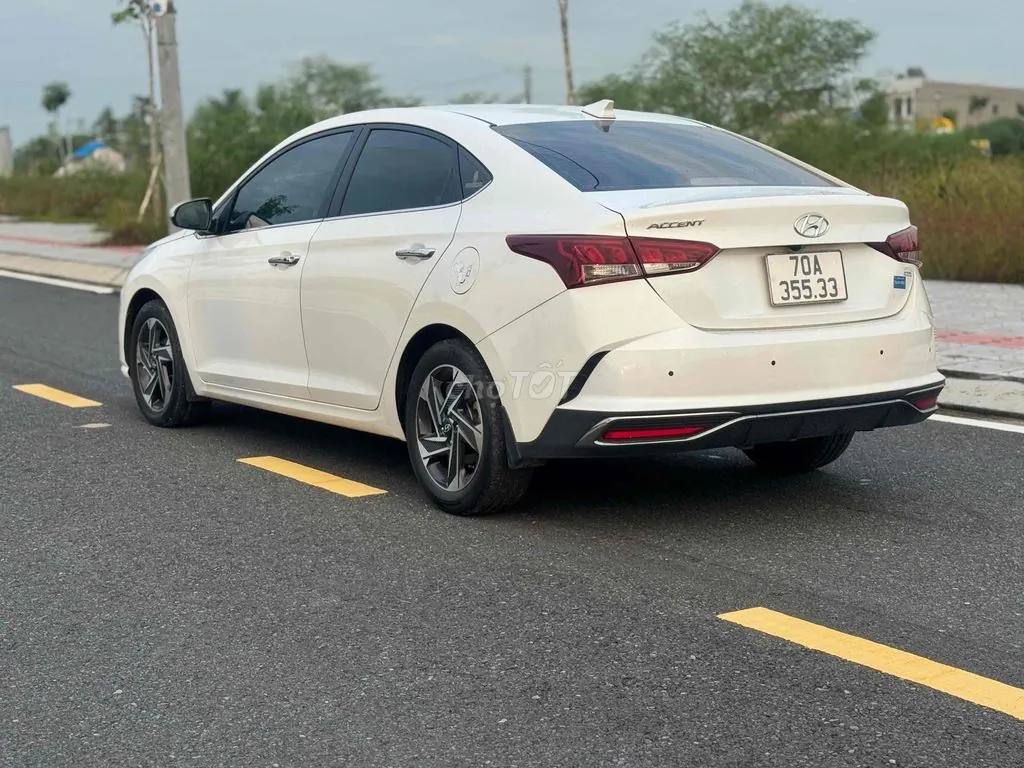 Hyundai Accent 2023 photo 3