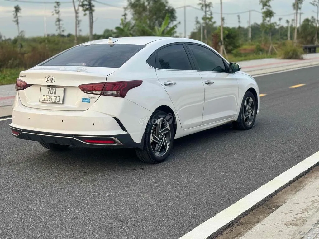 Hyundai Accent 2023 photo 4