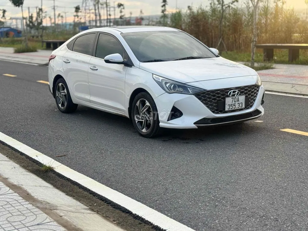 Hyundai Accent 2023 photo 2