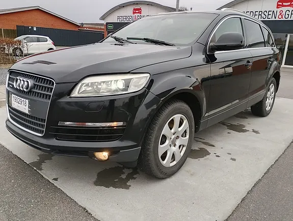 Audi Q7 2007 photo 2