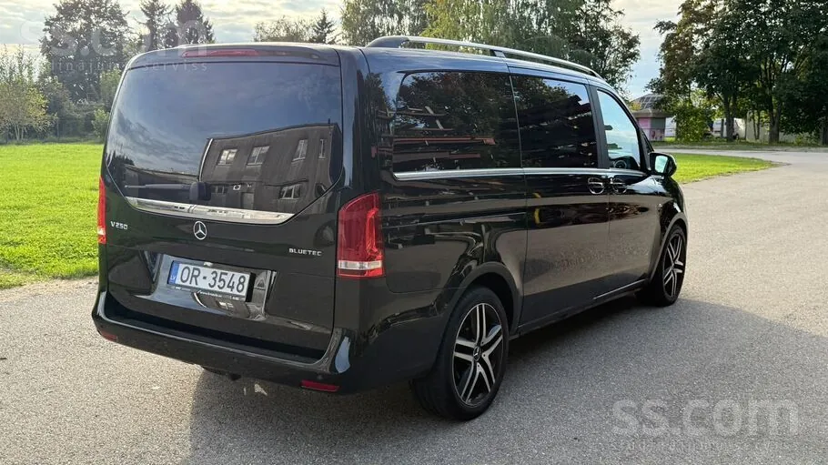 Mercedes-Benz V250 2015 photo 3