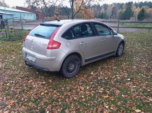 Citroen C4 2006 photo 2