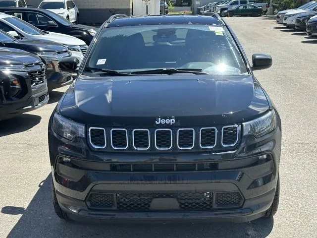 Jeep Compass 2026 photo 2