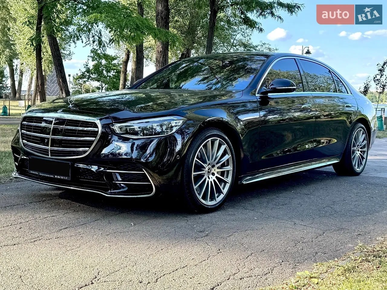 Mercedes-Benz S-Class 2023 photo 3