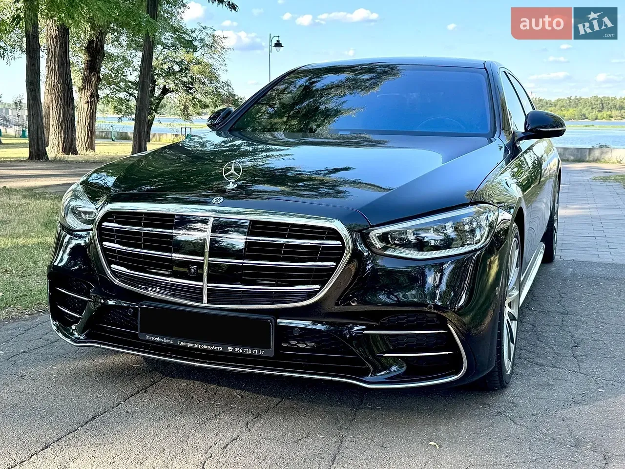 Mercedes-Benz S-Class 2023 photo 5