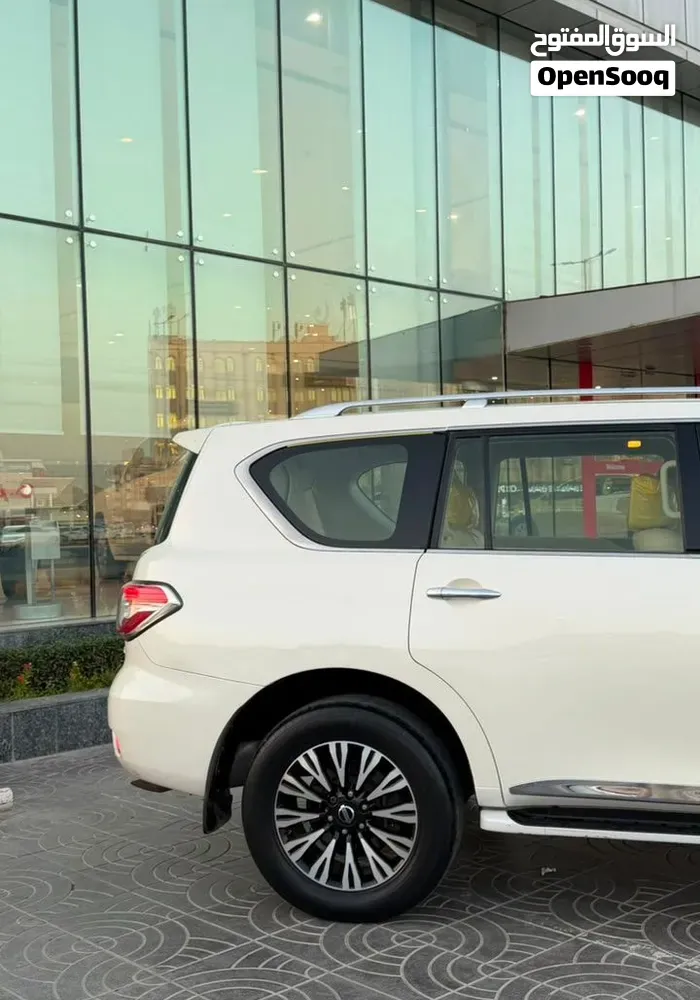 Nissan Patrol 2014 photo 3