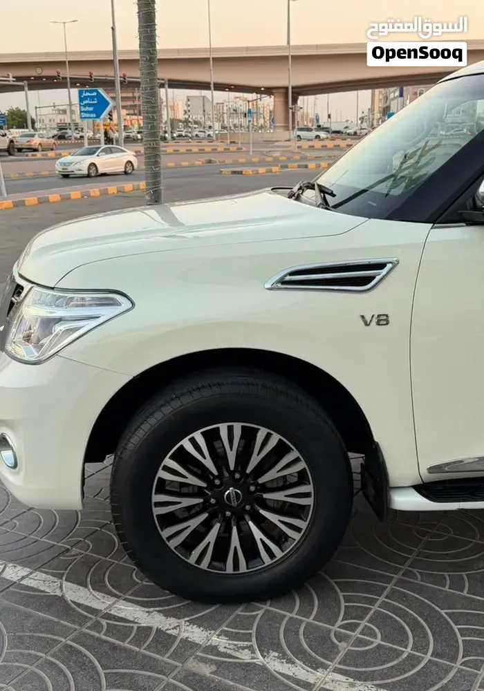 Nissan Patrol 2014 photo 2
