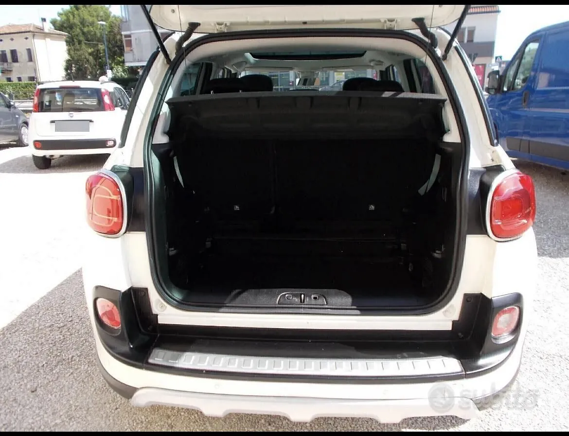 Fiat 500L 2016 photo 2