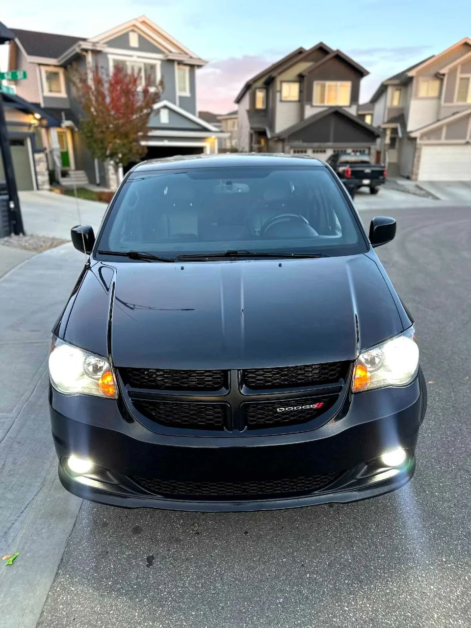 Dodge Grand Caravan 2018 photo 2