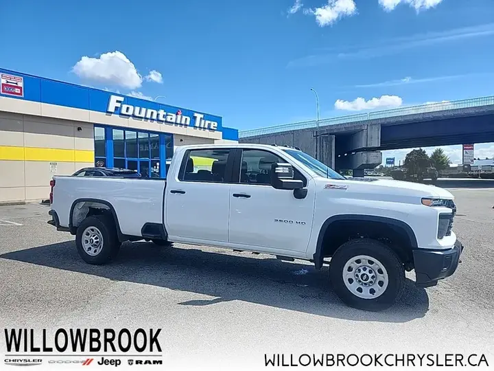Chevrolet Silverado 3500Hd 2024 photo 5