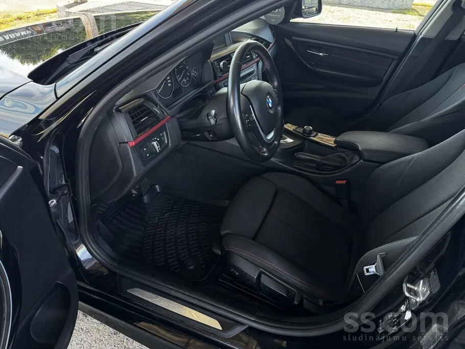 BMW 318 2013 photo 5