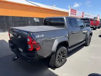 Toyota Hilux 2024 photo 4
