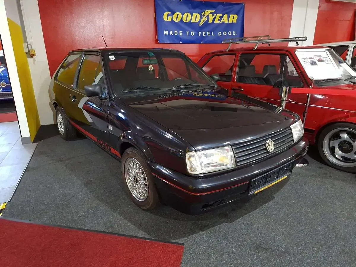 Volkswagen Polo 1993 photo 2