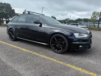 Audi A4 2015 photo 2
