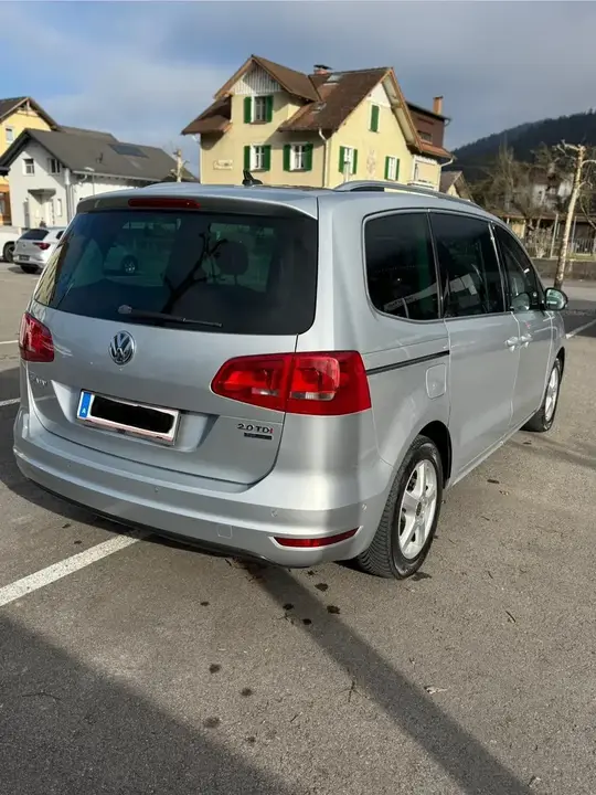 Volkswagen Sharan 2012 photo 3