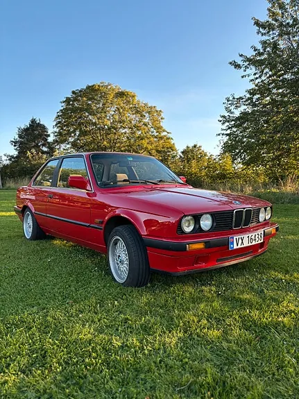 BMW 318I