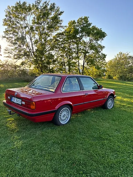 BMW 318I 1988 photo 3
