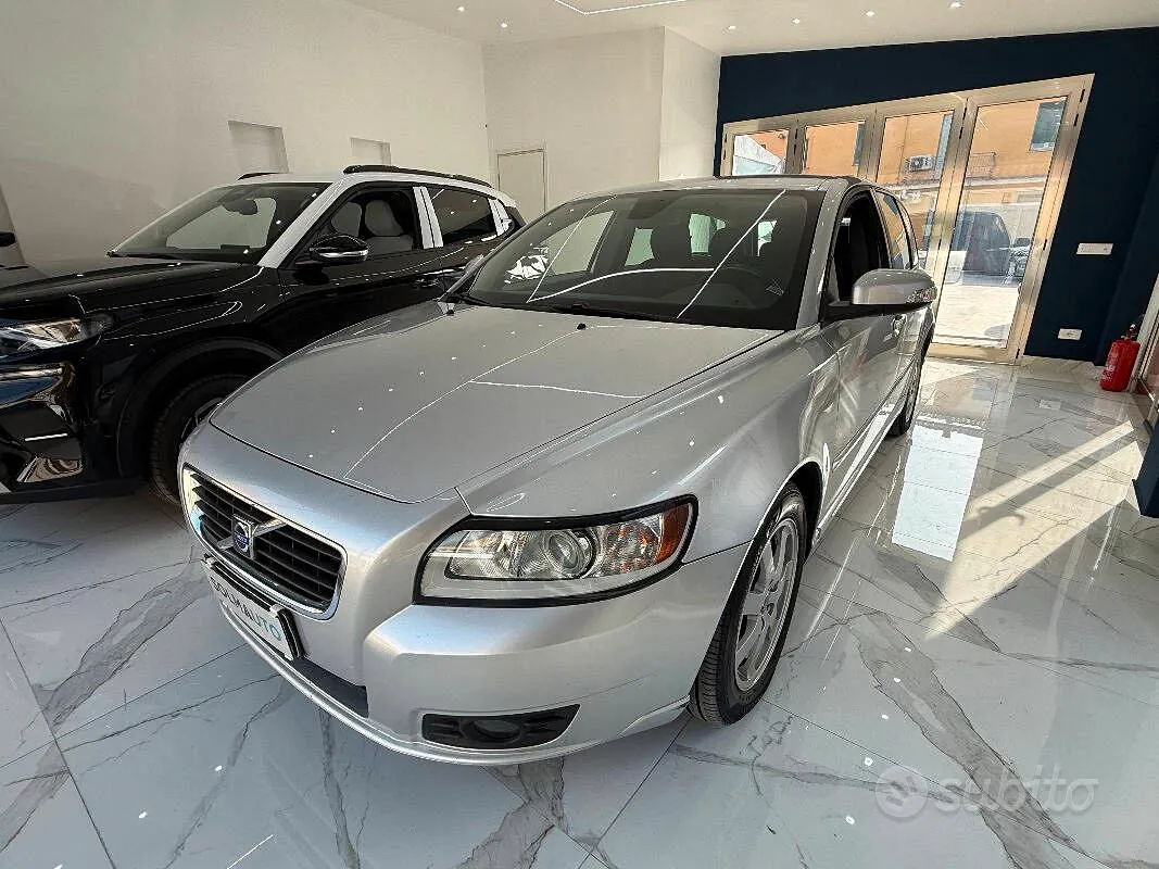Volvo V50