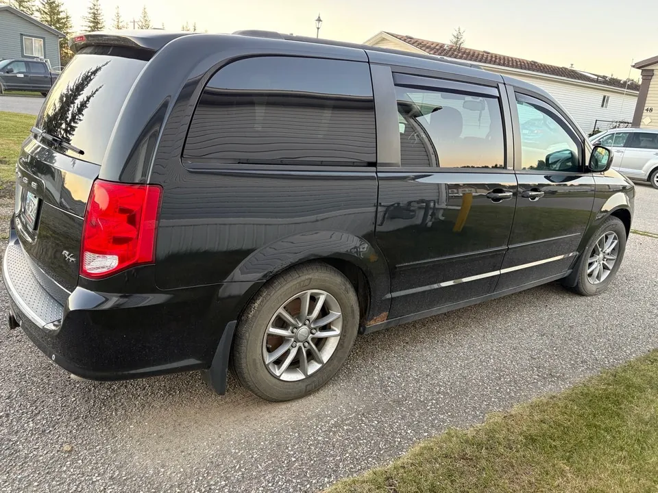 Dodge Grand Caravan 2014 photo 4