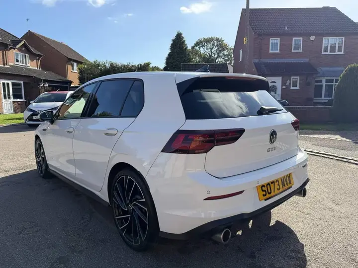 Volkswagen Golf Gti 2024 photo 5