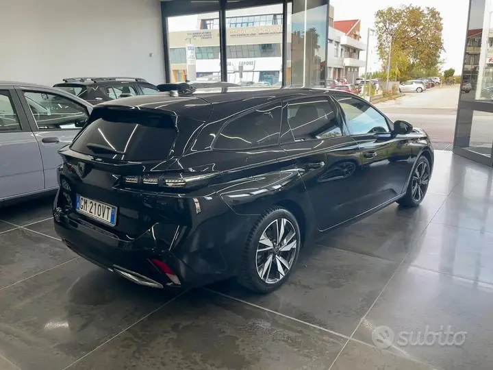 Peugeot 308 2023 photo 4