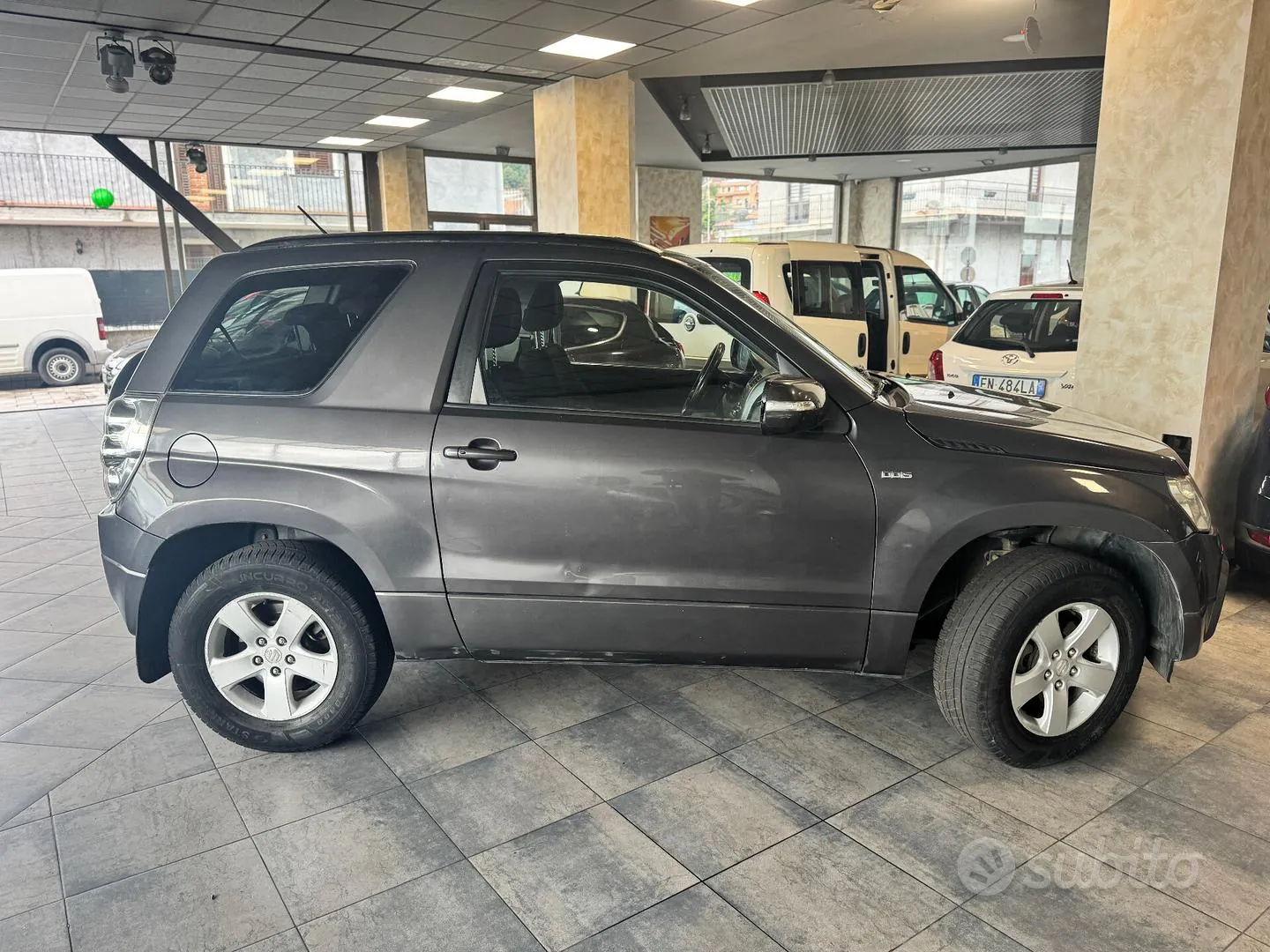 Suzuki Grand Vitara 2011 photo 4