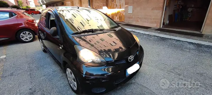 Toyota Aygo 2011 photo 4