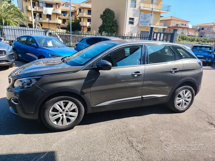 Peugeot 3008 2019 photo 4