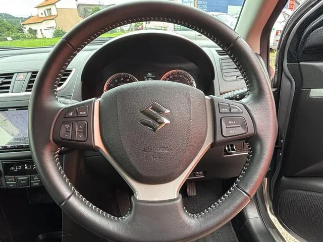 Suzuki Swift 2015 photo 4