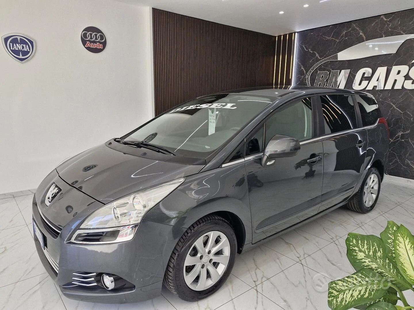 Peugeot 5008 2012 photo 3