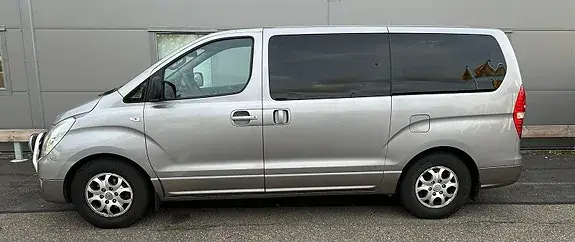 Hyundai H1 2013 photo 3
