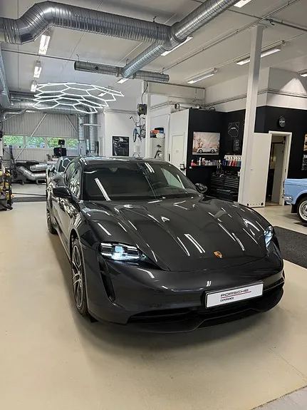 Porsche Taycan 4S 2023 photo 2