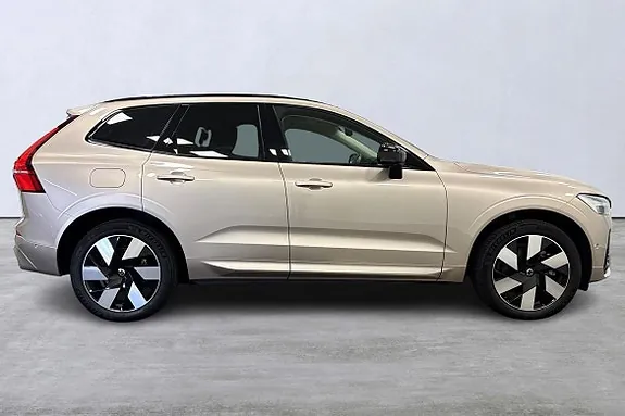 Volvo Xc60 2025 photo 3