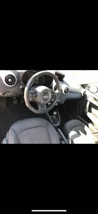 Audi A1 2014 photo 2