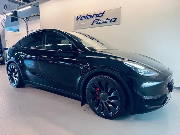 Tesla Model Y 2025 photo 5