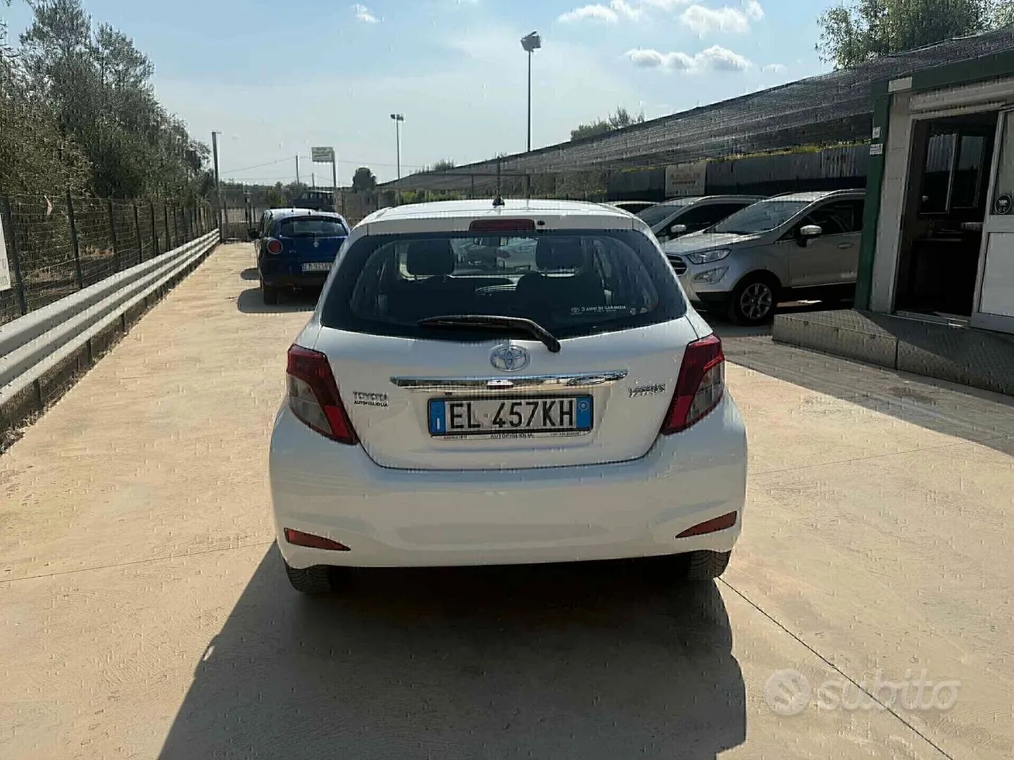Toyota Yaris 2012 photo 4